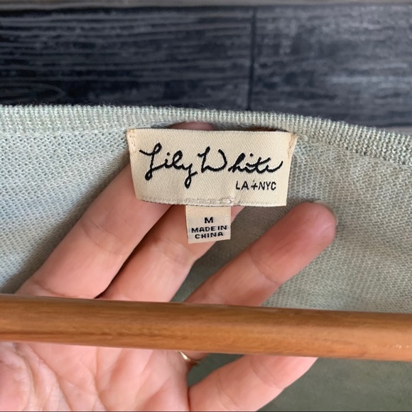 🌻NWT! Ruffle Sleeve Knit Top - Picture 6 of 9